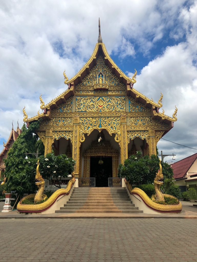 a gorgeous temple in Chiang Mai Thailand
