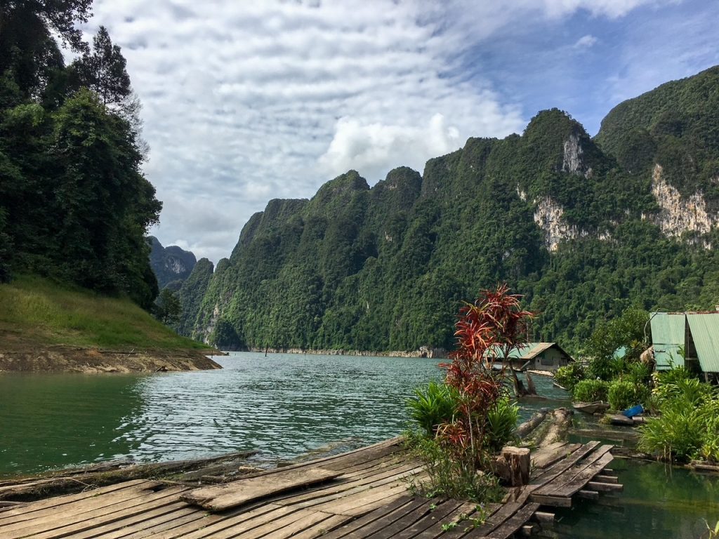 a beautiful view of Khao Sok National Park, a must-see on your 2 weeks in Southeast Asia