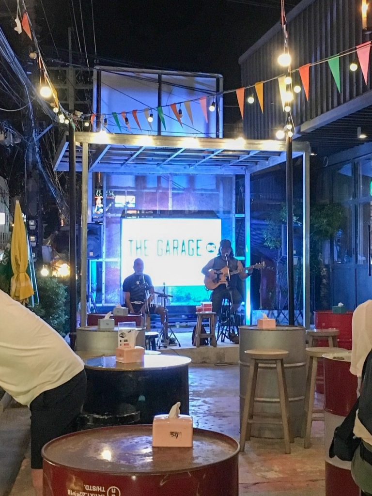 live music at the Garage in Phuket Thailand