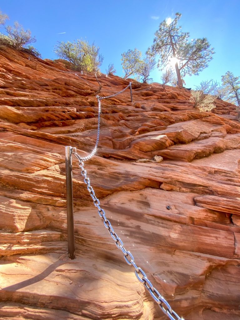 chains for climbing Angels Landing