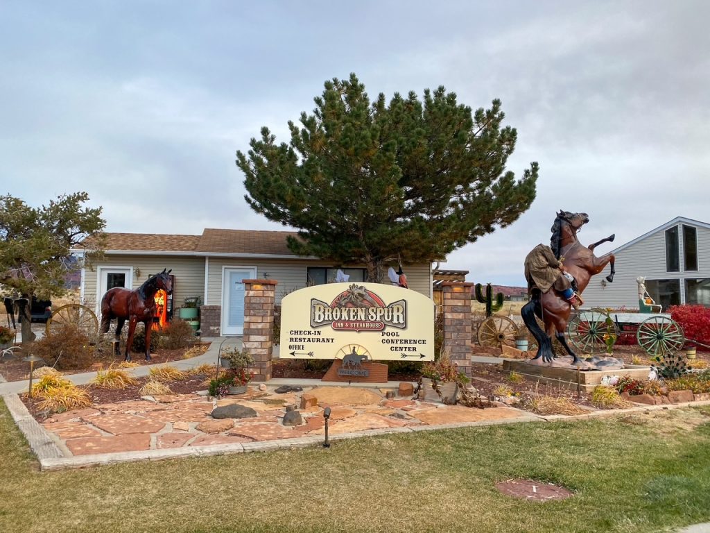 Broken Spur Inn and Steakhouse in Torrey Utah near Capitol Reef National Park