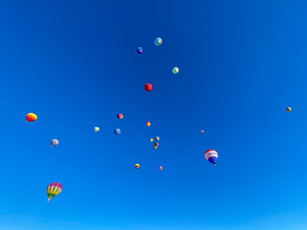 the annual Lake Powell Balloon Regatta