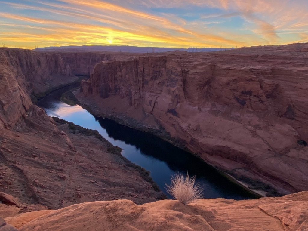 sunset at the Glen Canyon Dam Viewpoint in Page, AZ