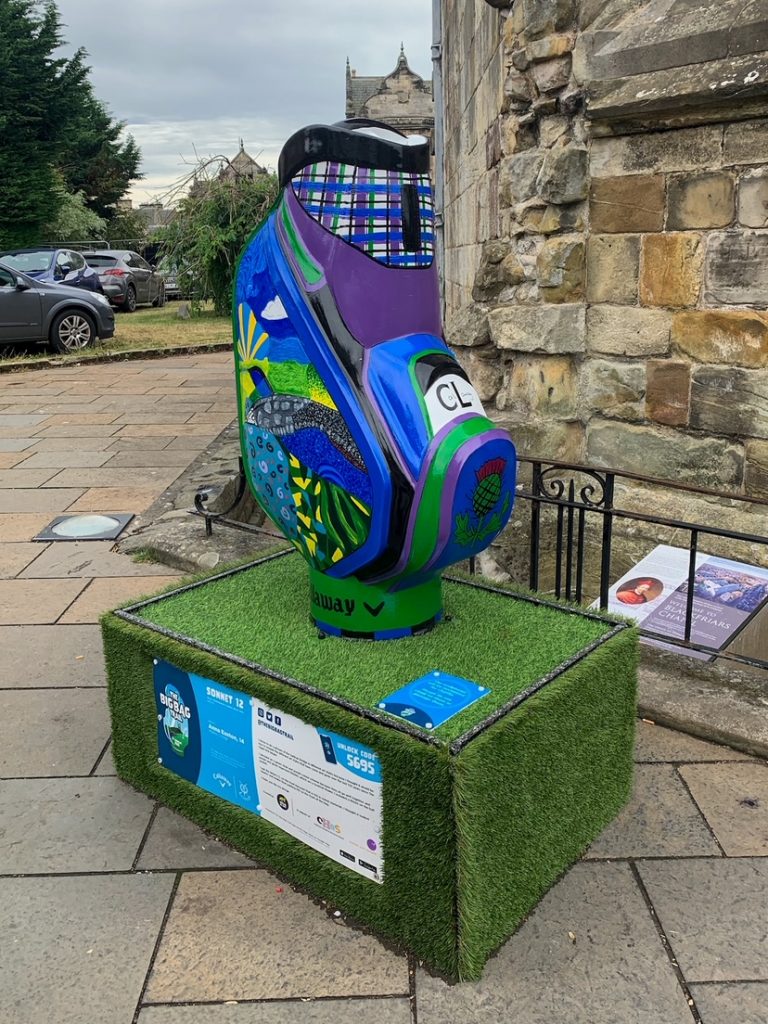 a cute golf bag came set up around St Andrews