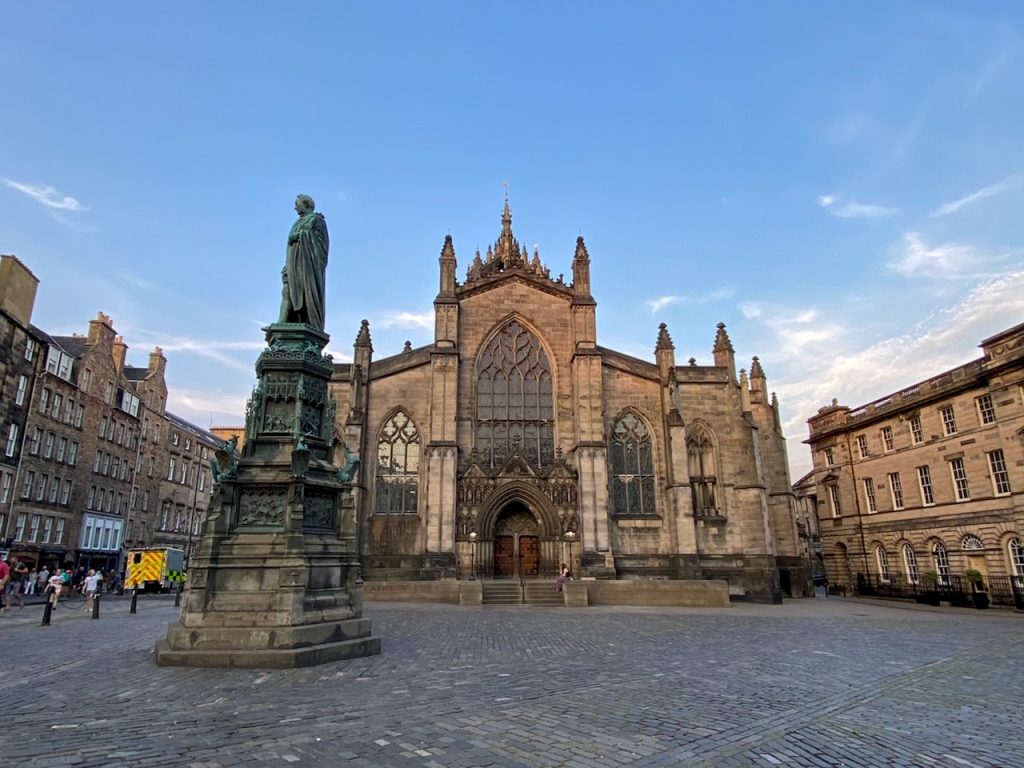 St Giles' Cathedral, one of the top places to visit in Edinburgh