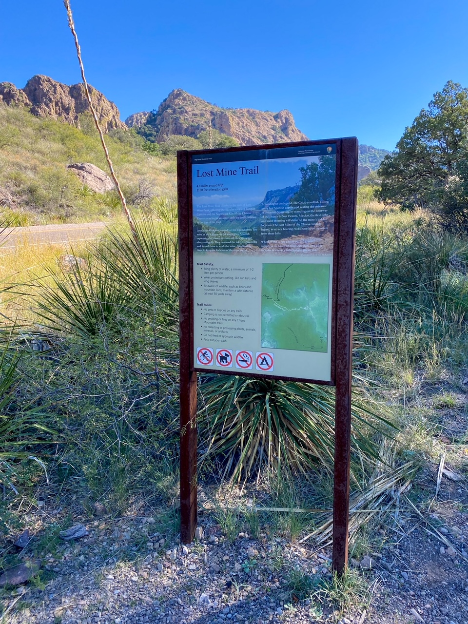 the Lost Mine Trail sign 