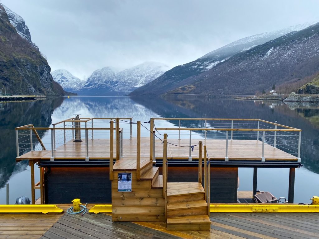 Fjord Sauna AS, a floating sauna on the Aurlandsfjord