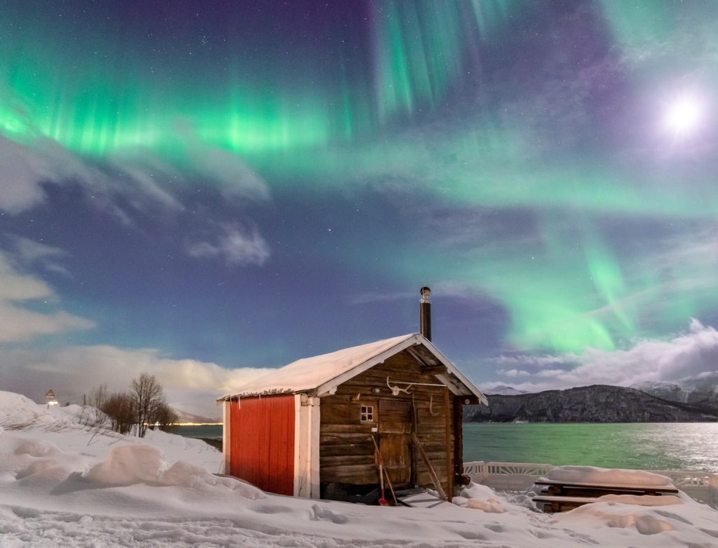 one of the main reasons to visit Norway in the winter is to see the Northern Lights