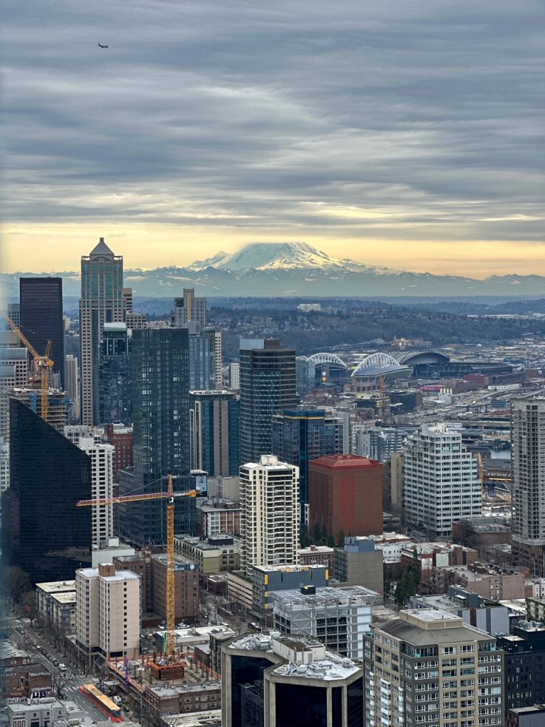 a gorgeous photo of Mt Rainier from the Space Needle in Seattle, Washington
