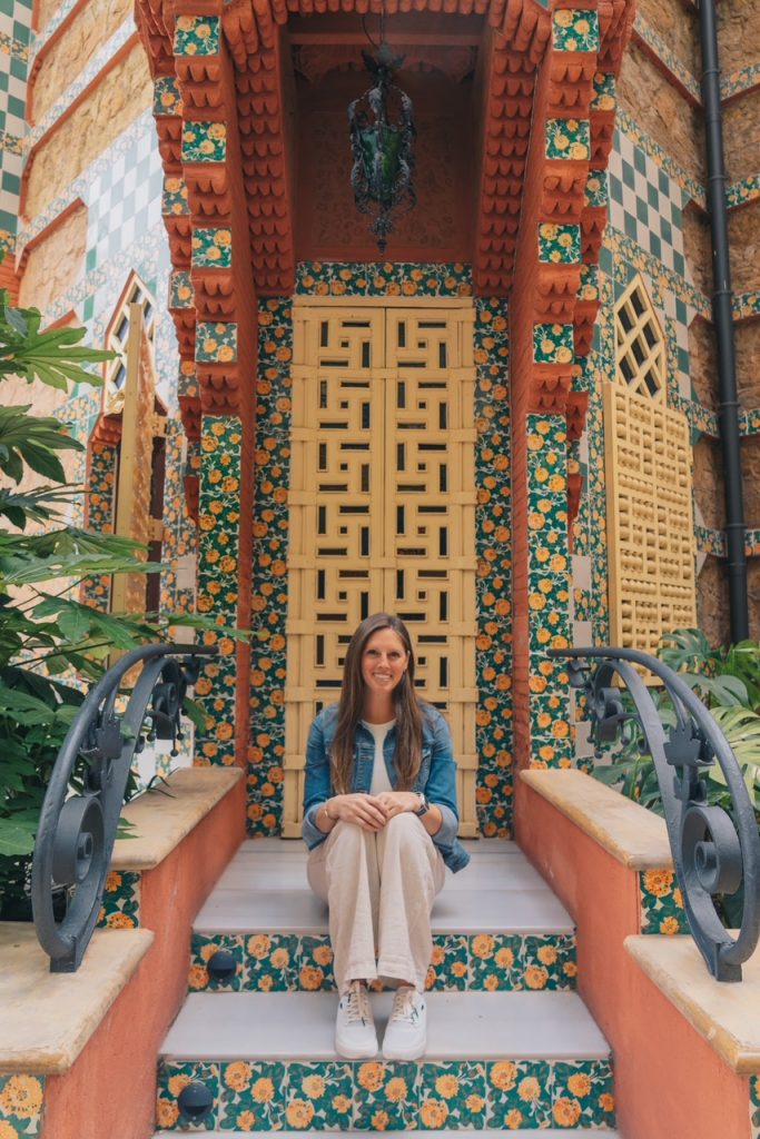 Sara sitting on the stairs at Casa Vicens