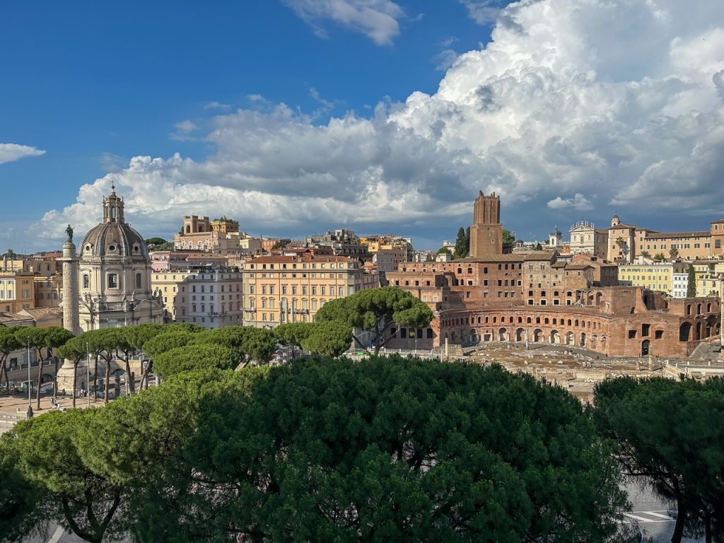 panoramic views of Rome from the Complesso Vittoriano