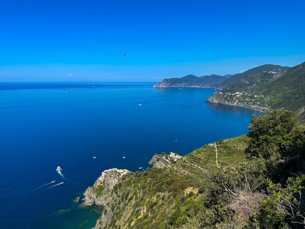 gorgeous coastline views between Riomaggiore and Manarola, two of the Cinque Terre towns