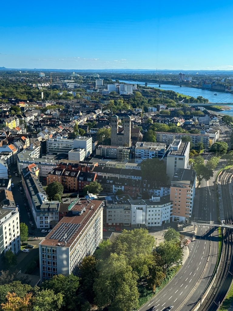 a Cologne city view from the KölnTriangle