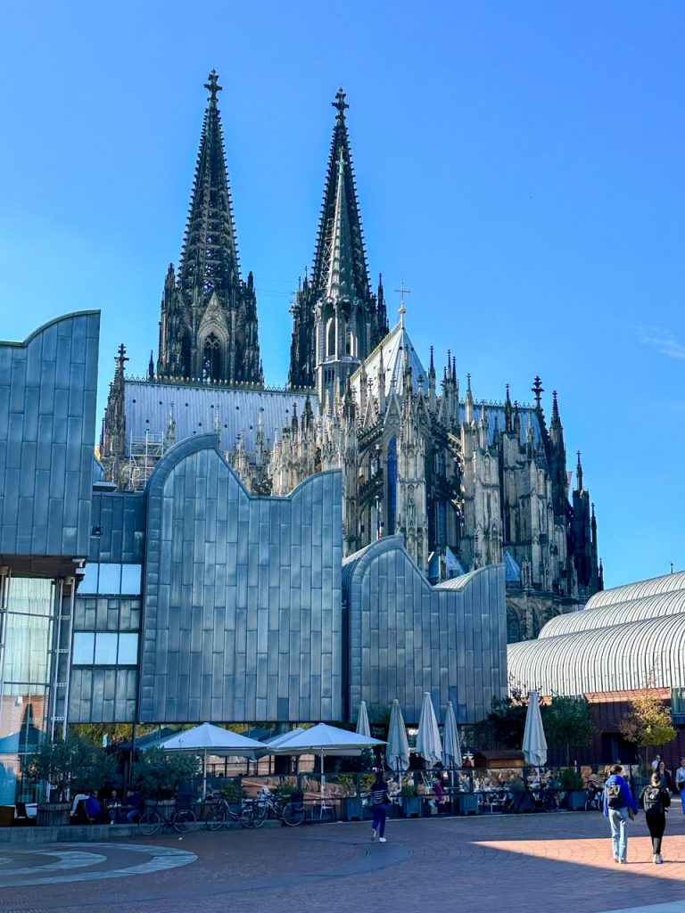 Behind the Cologne Cathedral, a must-see during 1 day in Cologne