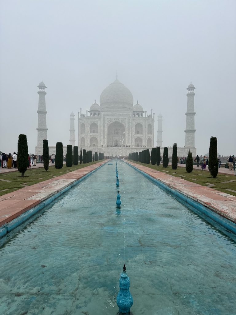 the Taj Mahal on a cloudy day