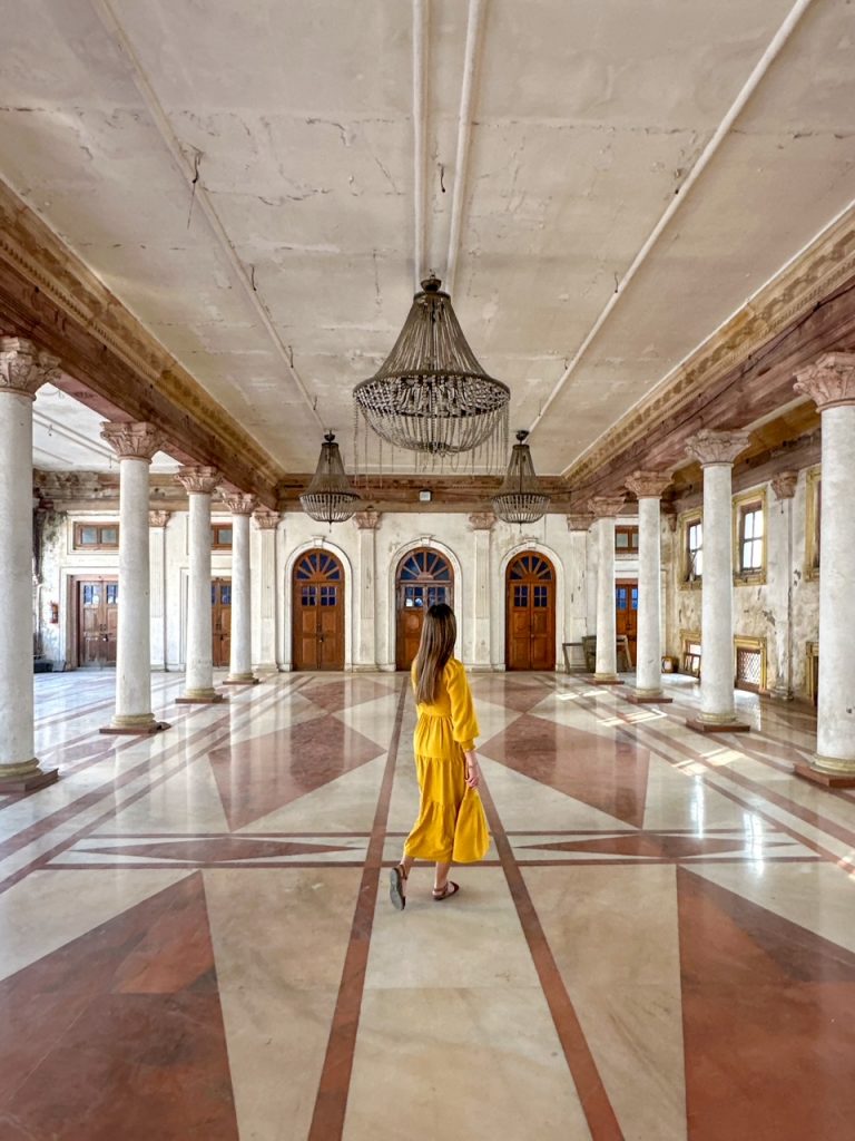 Sara admiring Rajwada Palace