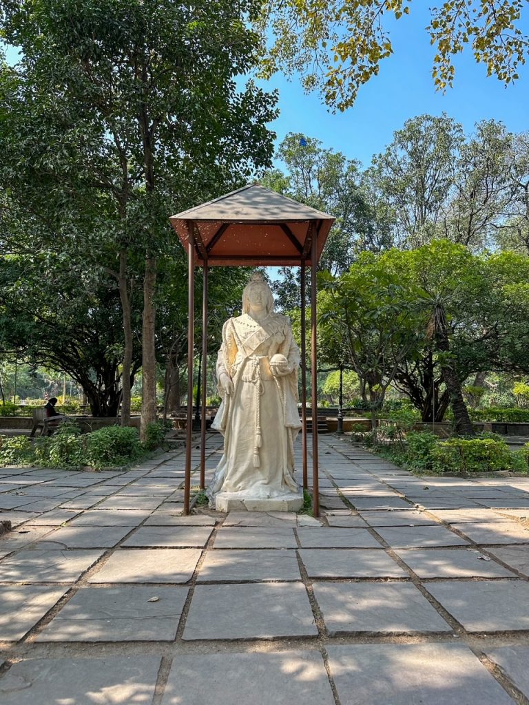 a statue outside of Laal Bagh Palace