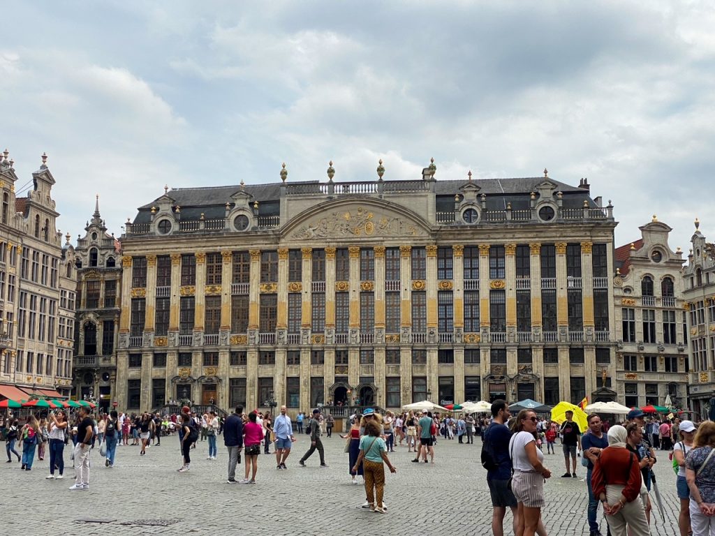 a beautiful building at the Grand Place in Brussels