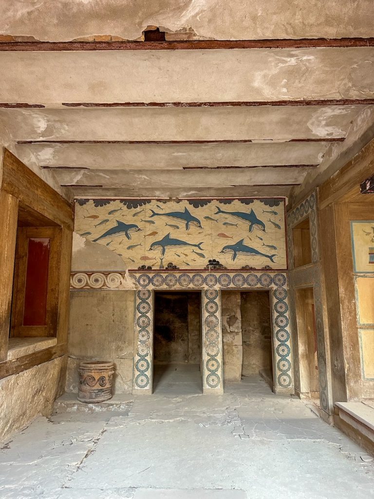 a royal chamber at Knossos Palace