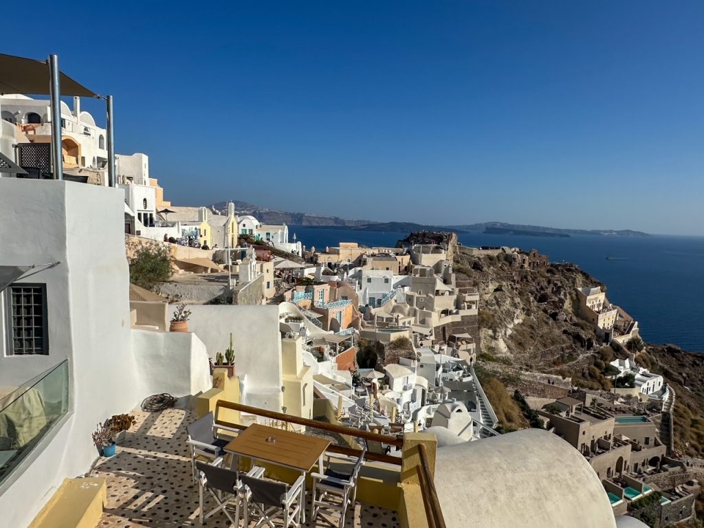 a cool view of Santorini from above