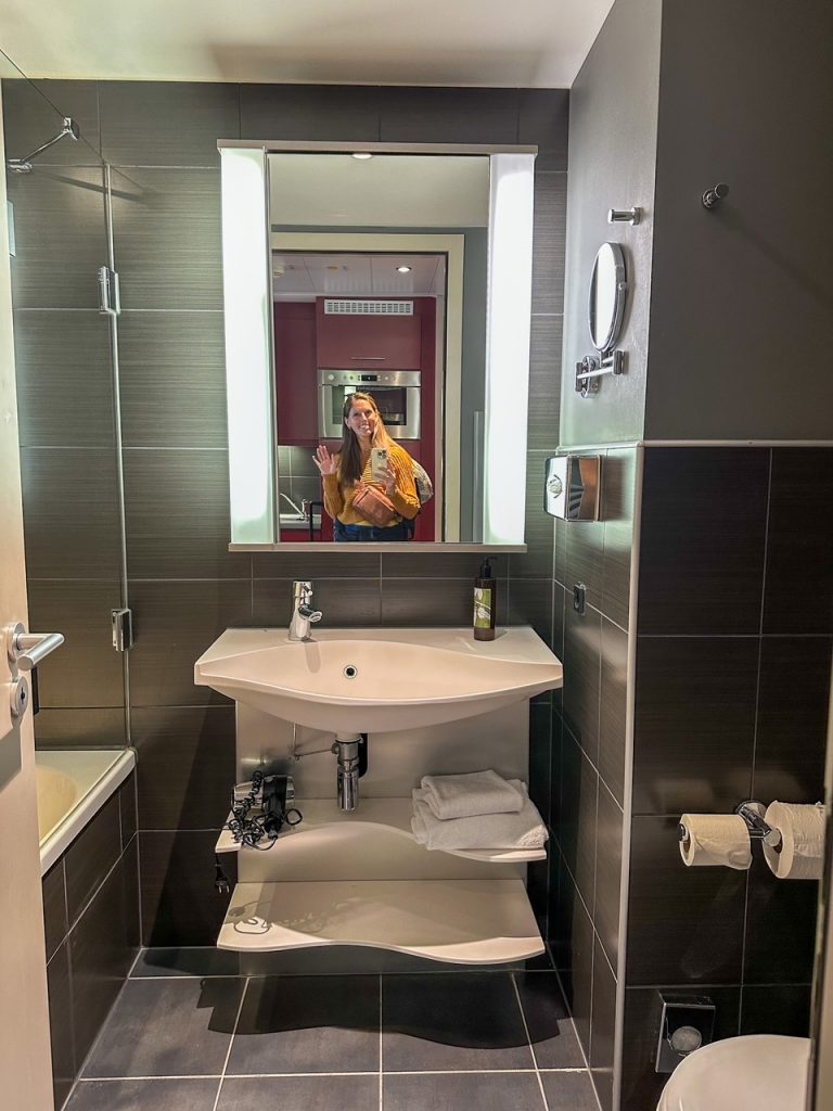 Bathroom at Aparthotel Adagio Munchen City